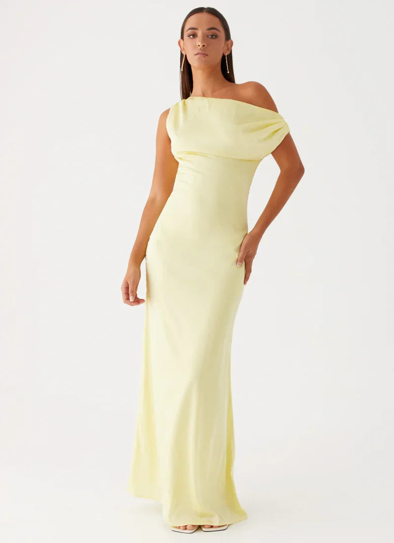 Éva Long Satin Dress Elegant Crystal